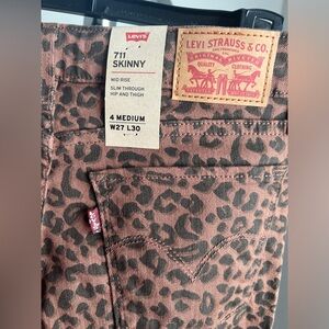 Levi's Sculpt Hypersoft 711 Skinny Leopard Women's Mid Rise Jeans 27x30